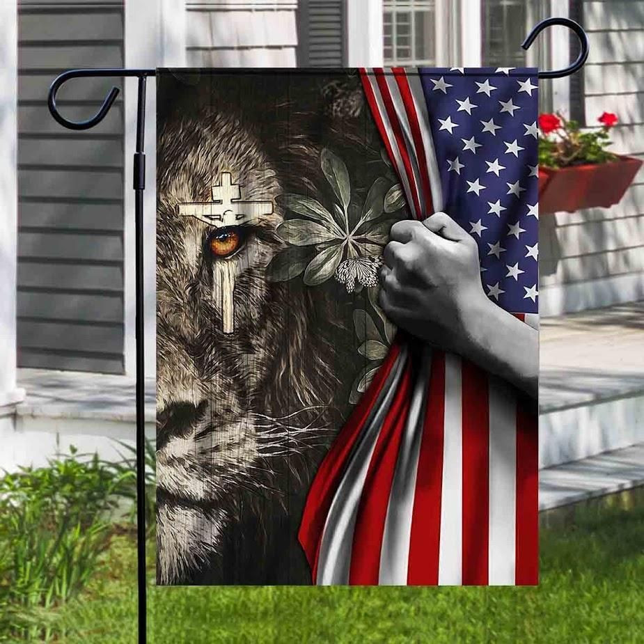 Lion With Eye Jesus Cross USA Flag Faith God America Flag 4th Of July Us Garden Flag House Flag