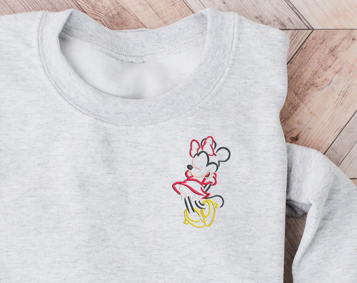 Minnie Mouse Embroidered Crewneck Disney World Embroidered Sweatshirt Disney Crewneck Disney Minnie Pull Over Crewneck