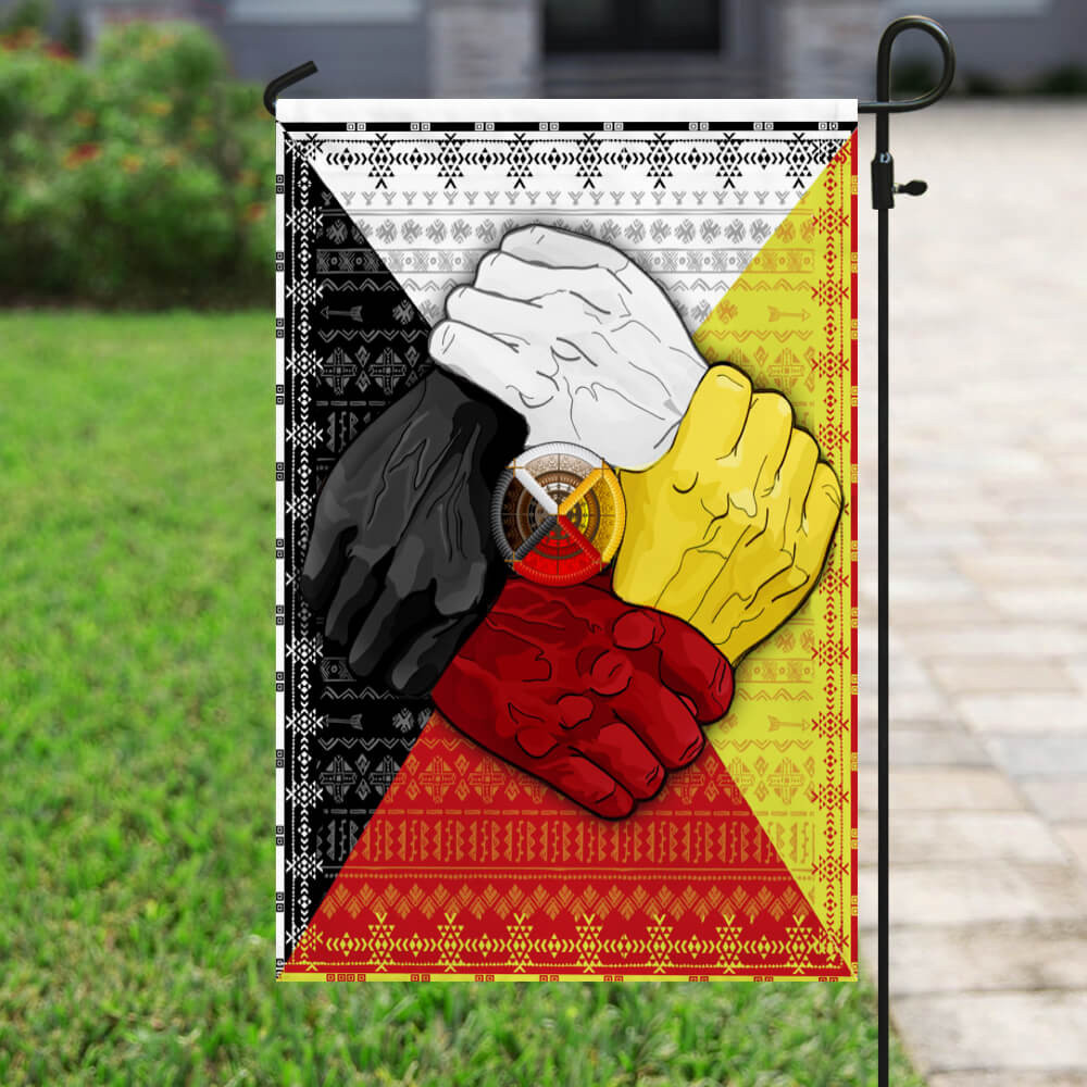 Native American Flag Hand Together Flag Medicine Wheel Flag Decorative Outdoor