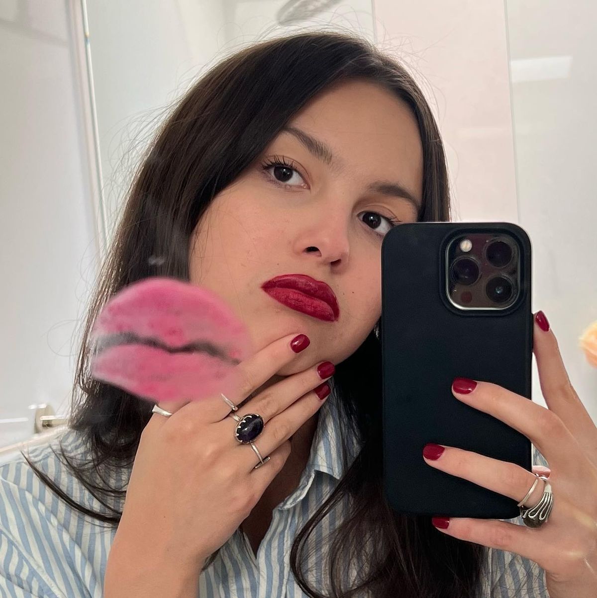 Welcoming Halloween with the Vampire Nail Trend Taking TikTok by Storm