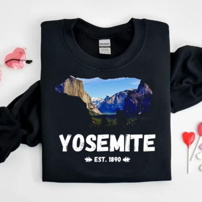 California Black Bear With Yosemite National Park Image Souvenir Shirts